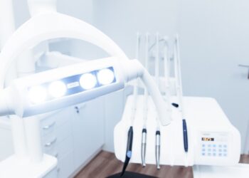 Parodontitis-Behandlung 2026: Was die PAR-Strecke der Krankenkassen für Patienten leistet