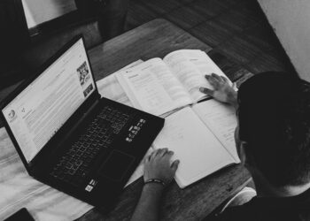 Erfolgreich durchs Studium: Die richtige Fachliteratur finden und nutzen