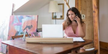 Online-Marketing für Selbstständige: Wann lohnt eine Agentur?